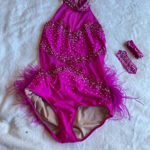 Glamour Costumes LA Child Large Pink Feather Rhinestone Dance